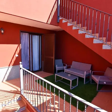 House With Jacuzzi In Apartment *